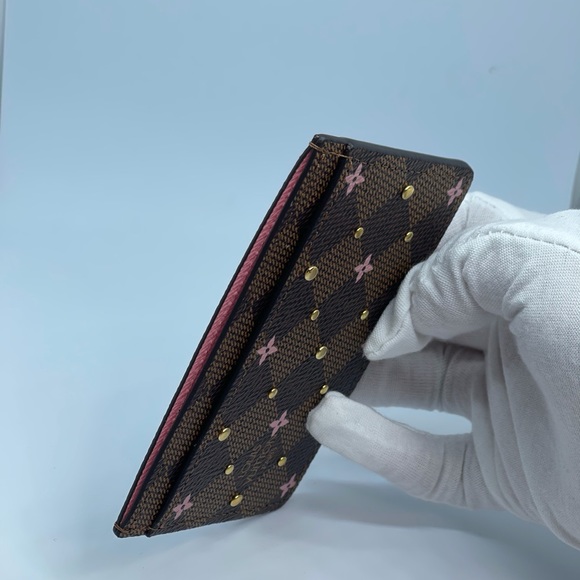 Louis Vuitton Card Holder - Picture 6 of 9